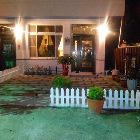 Happy Places Yuanlin Exterior photo